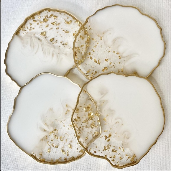 Set of 4 Coasters and 1 Large Tray - Picture 8 of 8